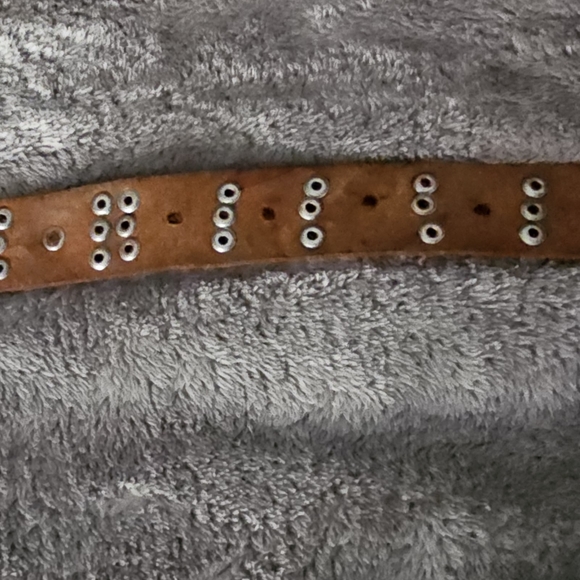 VINTAGE CHICO'S MADE IN MOROCCO LEATHER BELT WITH METAL ACCENTS - Picture 11 of 13